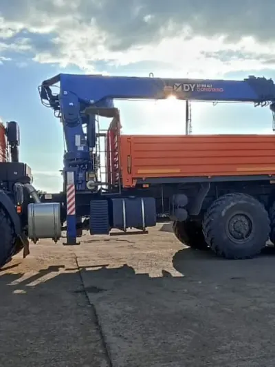 Бортовой КАМАЗ 43118 с КМУ DONGYANG SS1956 ACE (дв. Cummins, без сп/места)