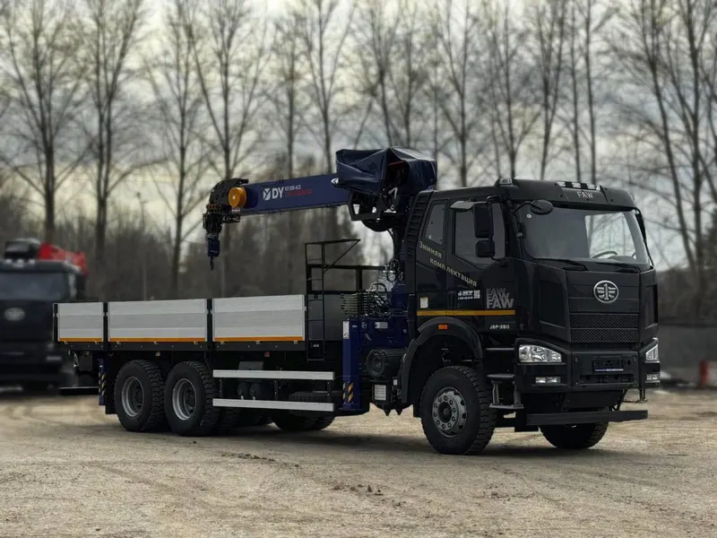 Бортовой FAW CA3250 6x4 с краном-манипулятором DONGYANG SS1956 ACE — фото 1