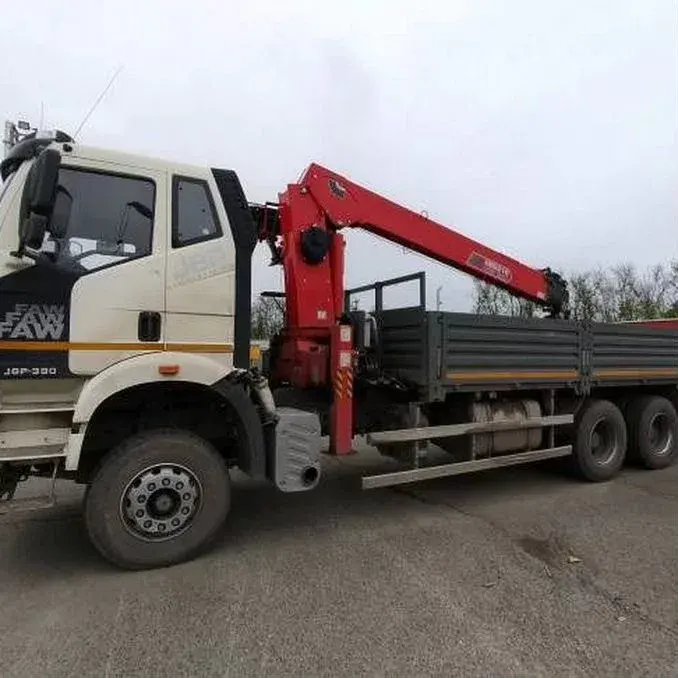 Бортовой FAW J6P 6*6 с КМУ HORYONG HRS216 — фото с Авито